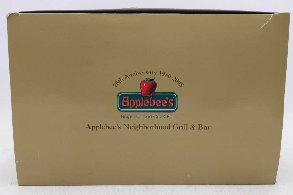 Dept 56 56.06230 Applebee's Neighborhood Grill & Bar EX/Box