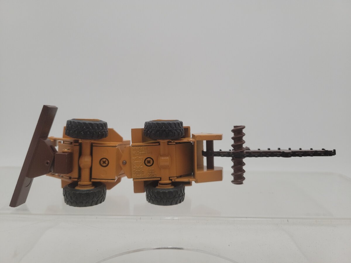 Conrad 2963 1:35 Scale Case DH4B Trencher With Disc and Front Blade Die Cast EX/Box