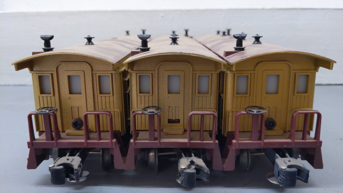 Lionel O Gauge Assorted Passenger Cars: 9559, 9560, & 9561 [3] VG