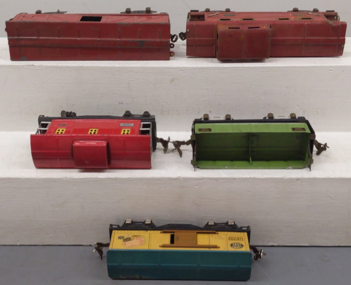 American Flyer & Lionel Assorted Freight Cars 657, 1679, 3019, 3201 [5]