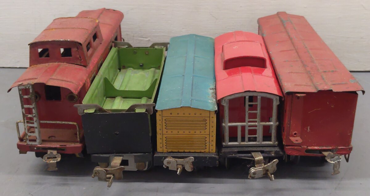 American Flyer & Lionel Assorted Freight Cars 657, 1679, 3019, 3201 [5]