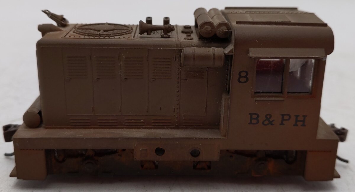 HO Scale B&PH Unpowered Diesel Locomotive #6