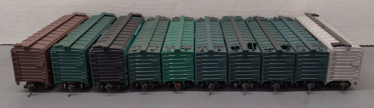 Athearn HO Scale Boxcars [10] VG