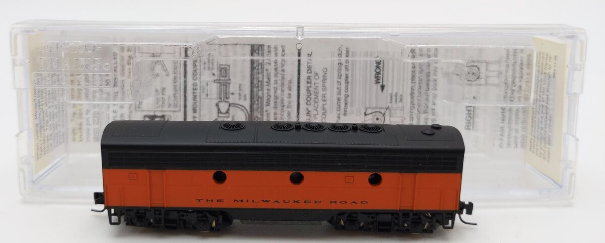 Micro-Trains 98012140 Z Milwaukee Road F7 B-Unit Dummy Diesel Locomotive LN/Box