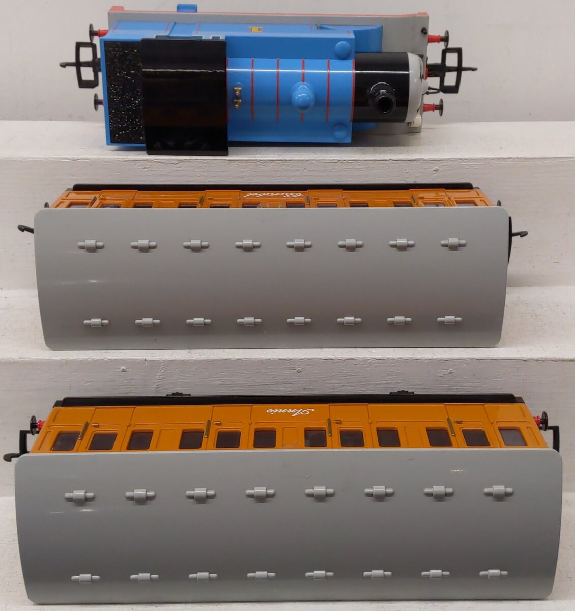Bachmann 90089 Thomas with Annie & Clarabel G Scale Electric Train Set VG