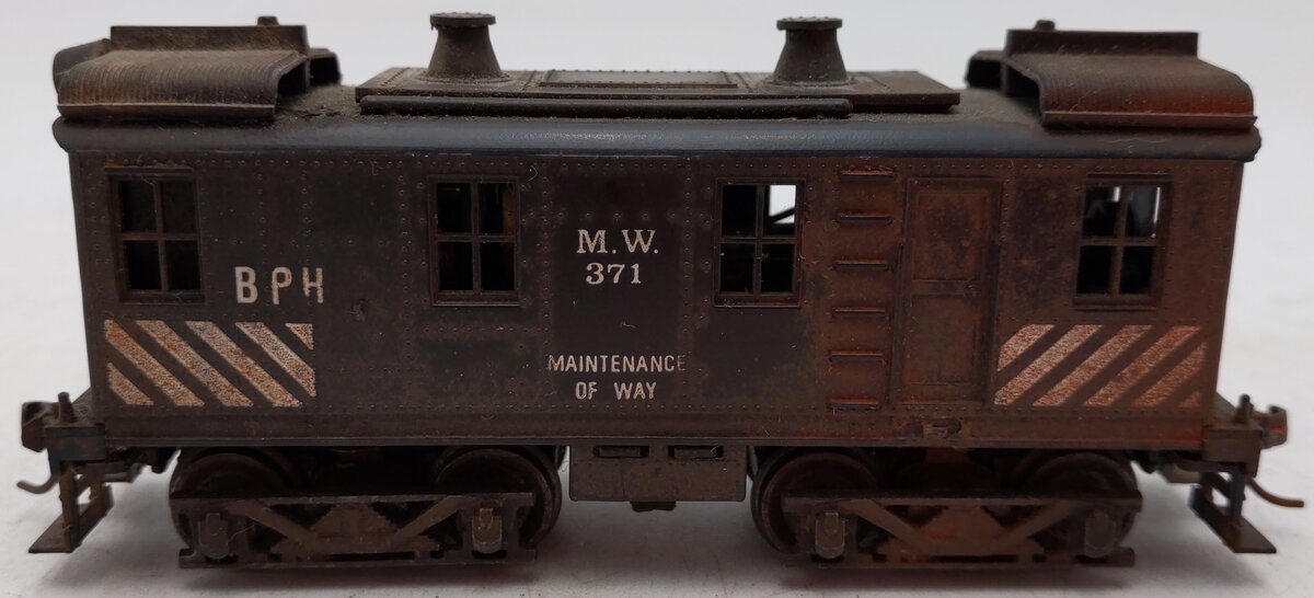 HO Scale Minnesota Western Diesel Locomotive #371