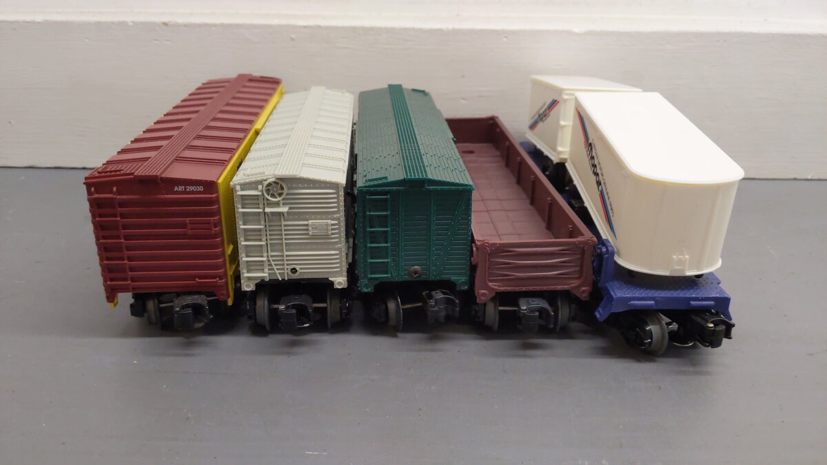 Lionel & Others O Gauge Assorted Train Cars [5] VG