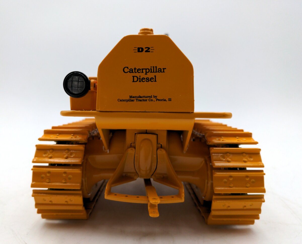 SpecCast 2003 1:16 Scale D2 CAT Track-Type Tractor NIB