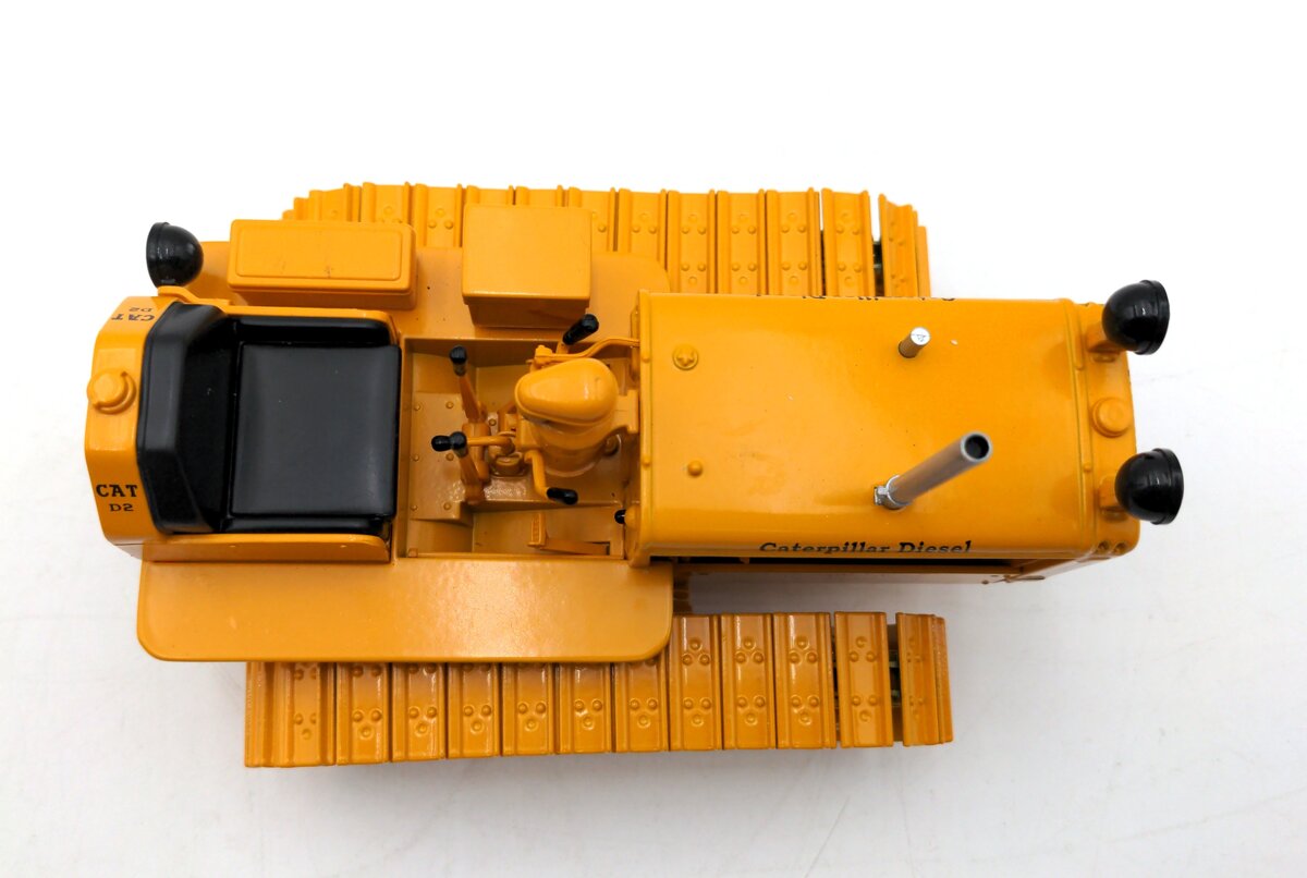 SpecCast 2003 1:16 Scale D2 CAT Track-Type Tractor NIB