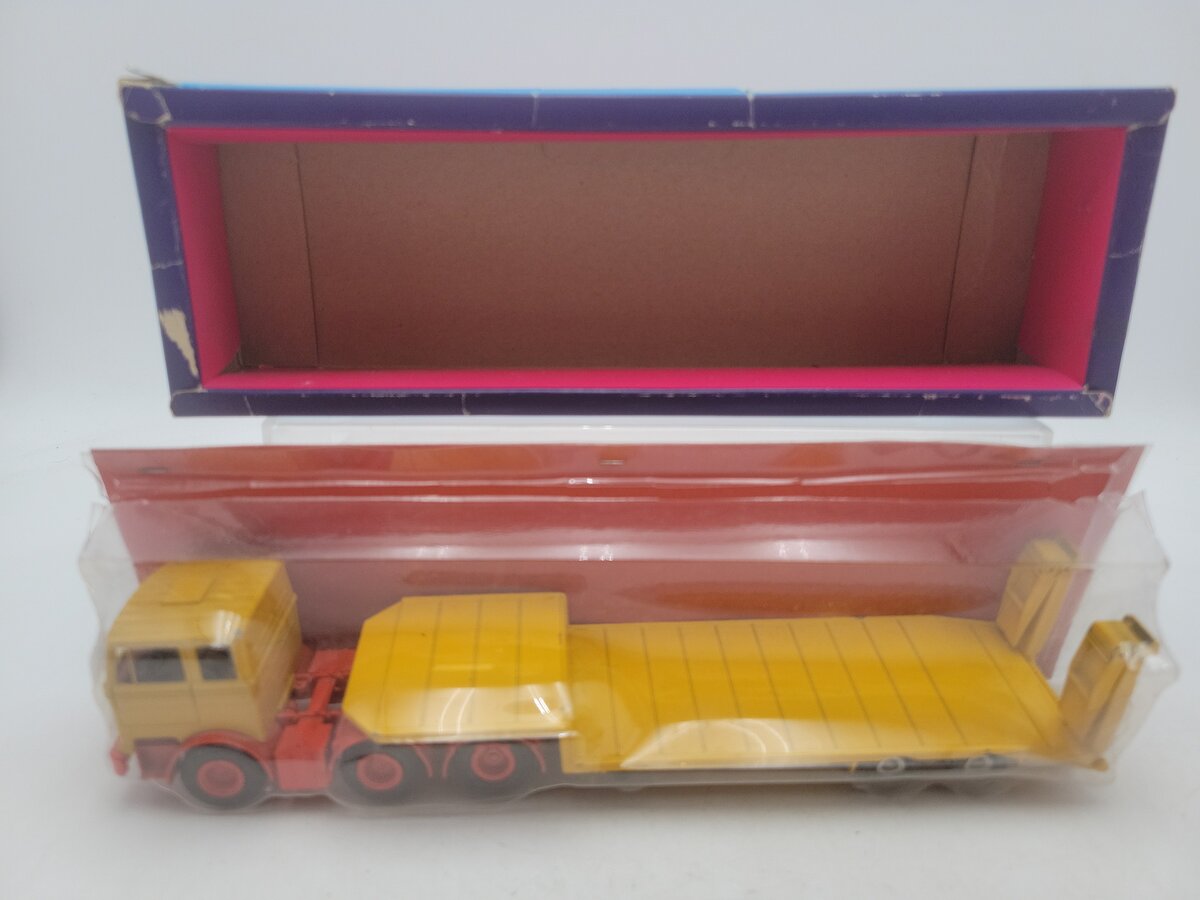 Conrad 3010 1:50 Scale Gescha Mini Model Mercedes Benz Tractor Trailer Truck EX/Box