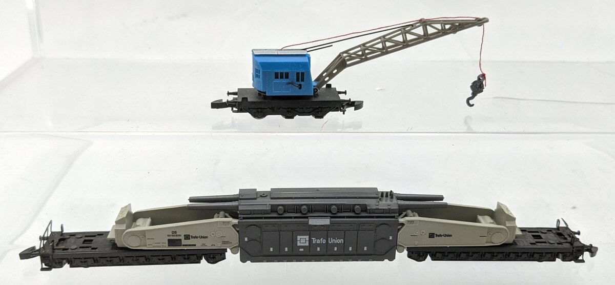 Marklin Z Scale Assorted Freight Cars [2]: 8620 & 8621 VG