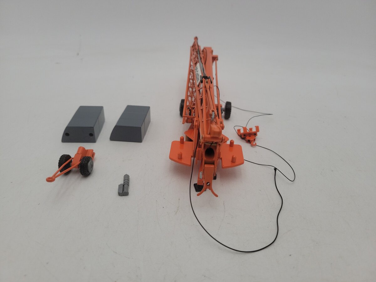 Conrad 2015 1:50 Scale BPR Cadillon Chronoflash Folding/Fast Erecting Crane VG/Box