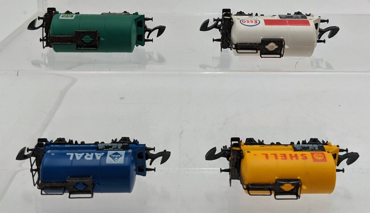 Marklin Z Scale Assorted Tank Cars [4]: 8611, 8612, 8613, & 8614 VG
