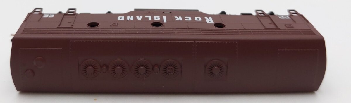 MicroTrains 98002240 Z Rock Island EMD F7B Diesel Locomotive Dummy w/Lights #22 LN/Box