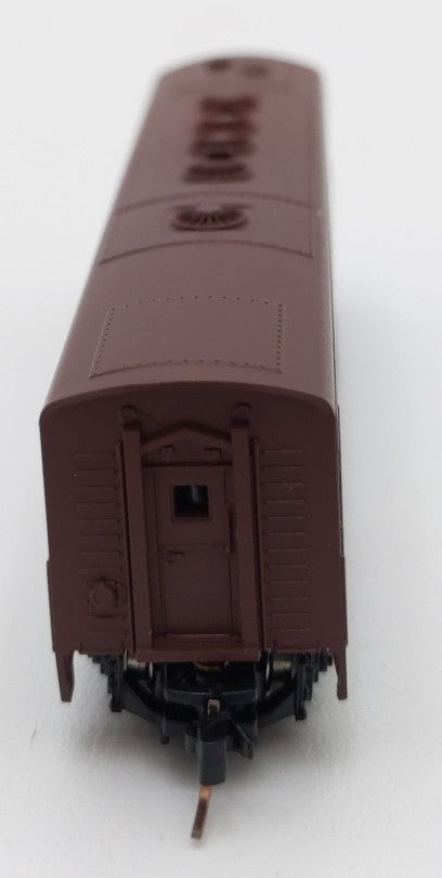 MicroTrains 98002240 Z Rock Island EMD F7B Diesel Locomotive Dummy w/Lights #22 LN/Box
