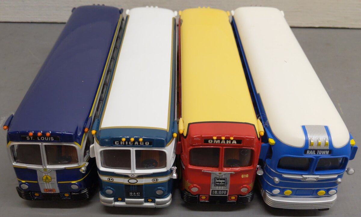 Corgi and Others 1:50 Assorted Coach Buses Yellow 743, MTH Coach [4] EX