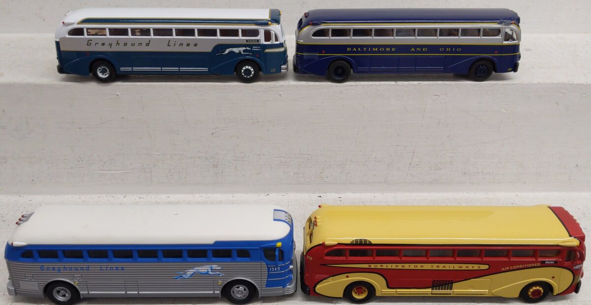 Corgi and Others 1:50 Assorted Coach Buses Yellow 743, MTH Coach [4] EX