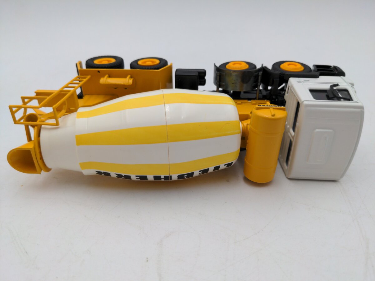 Conrad 4165 1:50 Scale Diecast MAN Liebherr 904 Cement Mixer VG/Box