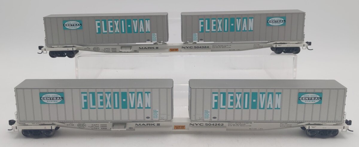 Walthers 932-240852 HO NYC Gold Mark III Flexi-Van Flat w/Trailers (Set of 2) EX