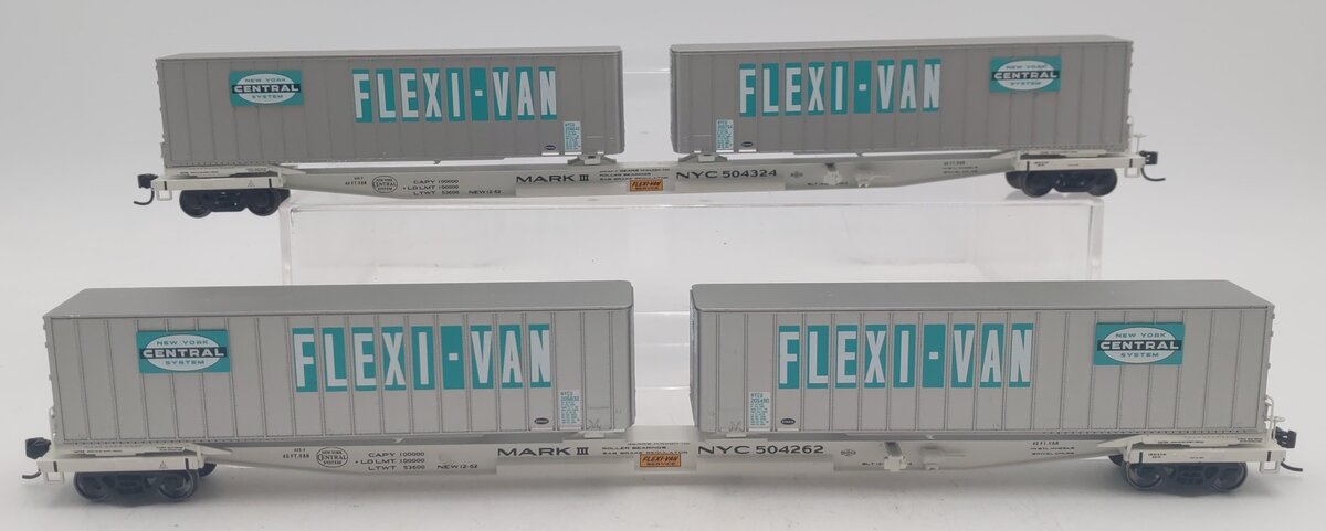 Walthers 932-240852 HO NYC Gold Mark III Flexi-Van Flat w/Trailers (Set of 2) EX