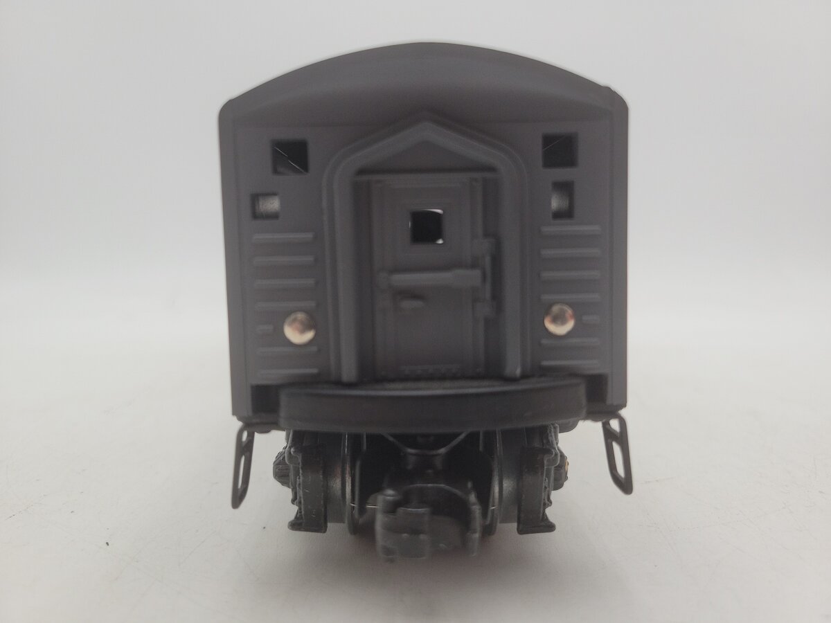 Lionel 6-8557 O Milwaukee Road F3 A Non-Powered Diesel Locomotive #8557 EX/Box