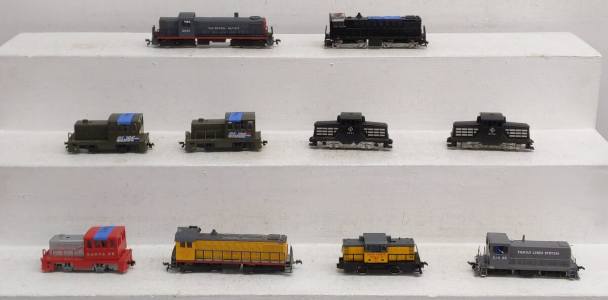 Assorted N Scale Diesel Locomotives [9] VG