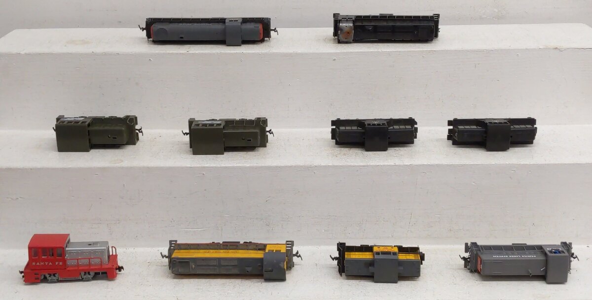 Assorted N Scale Diesel Locomotives [9] VG
