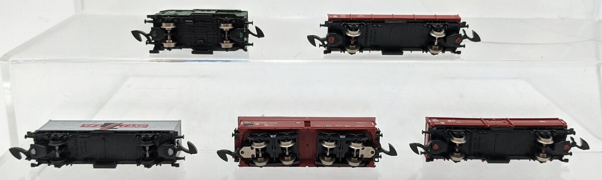 Marklin Z Scale Assorted Freight Cars [5]: 8609, 8610, 8616, 8622, & 8630 EX