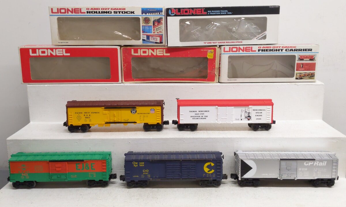 Lionel Assorted O Gauge Freight Cars [5] VG/Box