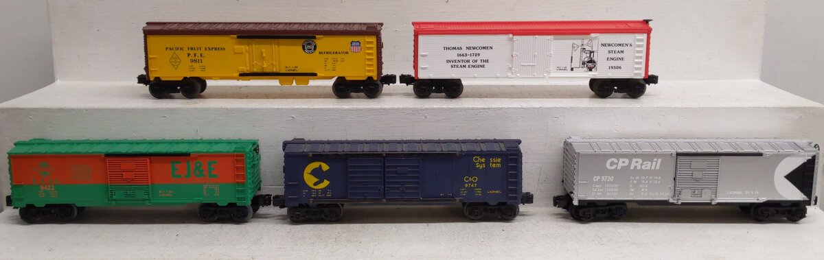 Lionel Assorted O Gauge Freight Cars [5] VG/Box