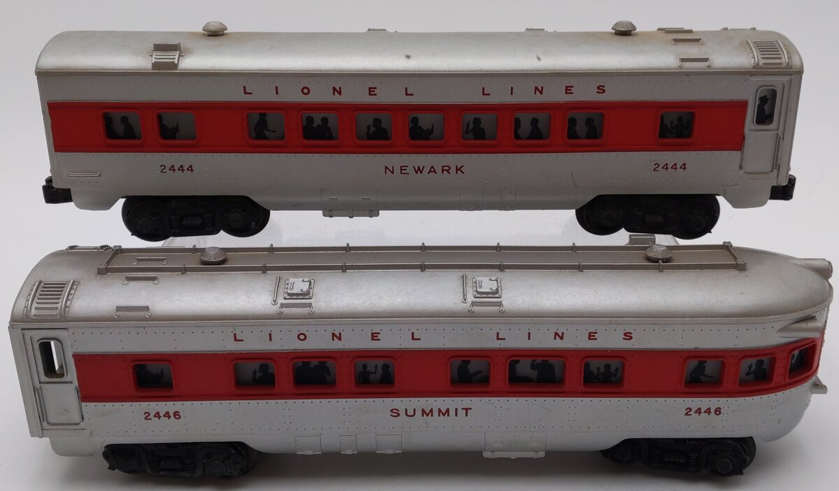 Lionel Vintage O Red Stripe Passenger Cars 2444, 2446 [2] VG/Box