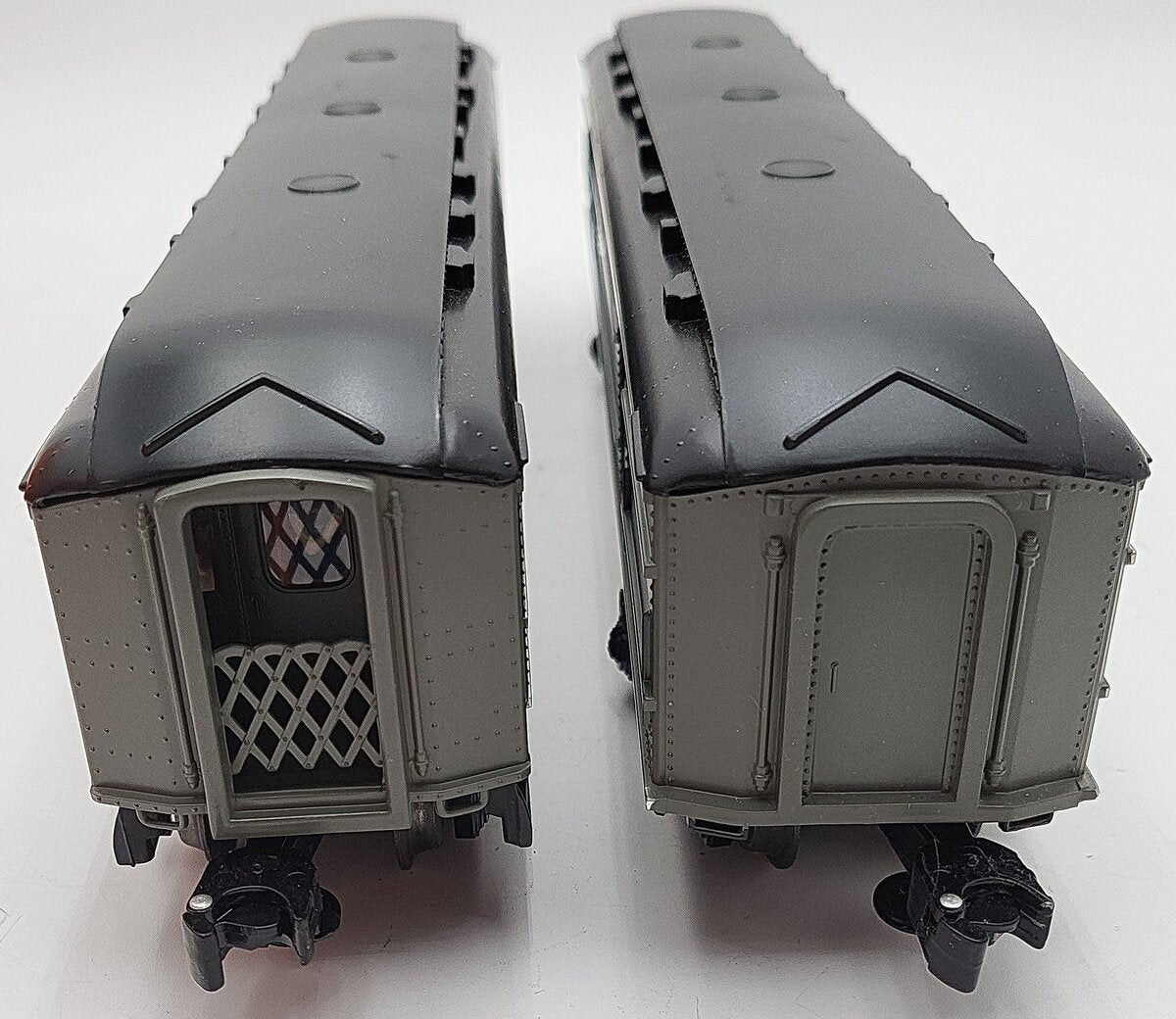 Lionel 6-81779 O Santa Fe Madison Coach & Baggage Car LN/Box