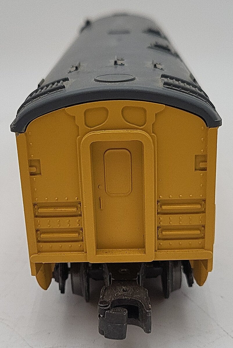 Lionel 6-16069 O Gauge Union Pacific New Haven Combo Car #6069 EX/Box
