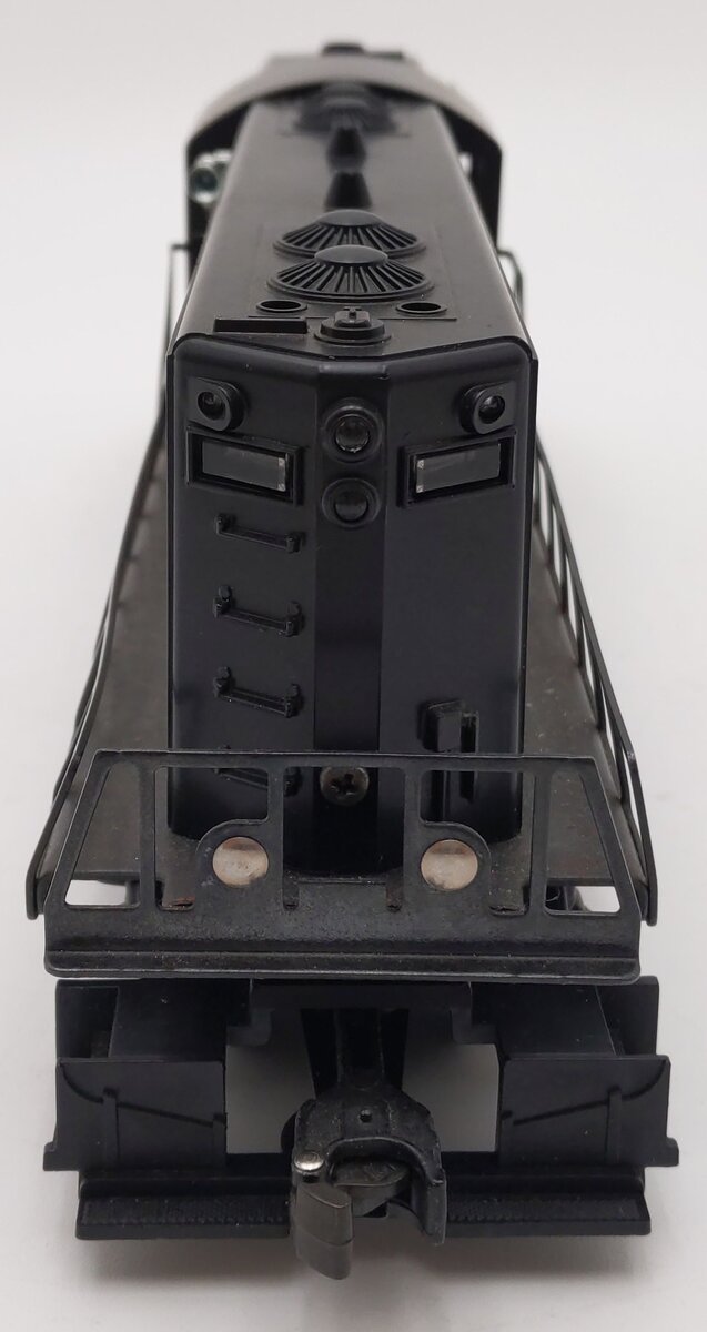 Lionel 6-8576 O Gauge Penn Central GP-7 Diesel Locomotive VG