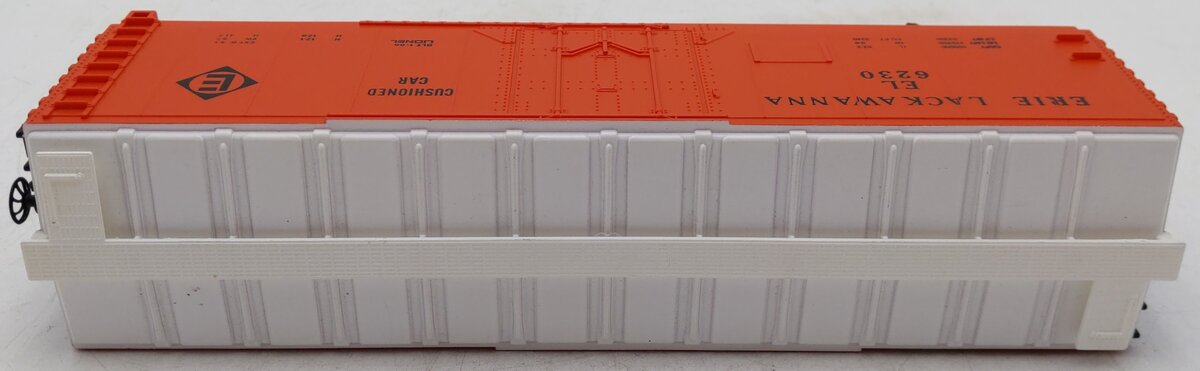 Lionel 6-6230 O Gauge Erie Lackawanna Refrigerator Car #6230