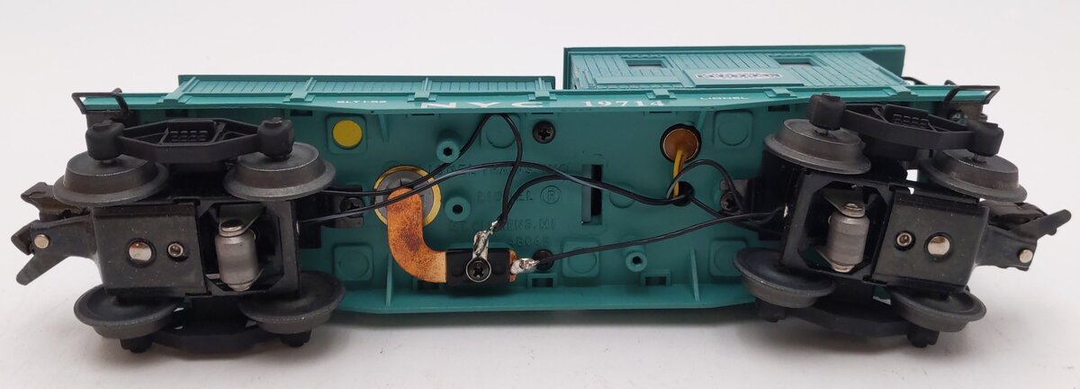 Lionel 6-19714 O Gauge New York Central Searchlight Caboose VG/Box