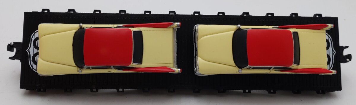 Lionel 6-17536 O Gauge Route 66 Flatcar w/ 2 Luxury Coupes LN/Box