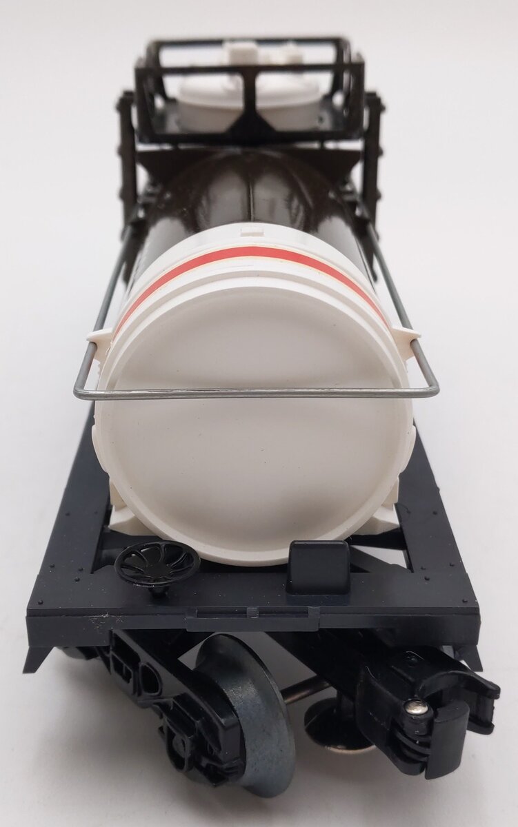 Lionel 6-9324 O Gauge Tootsie Roll Single Dome Tank Car EX/Box