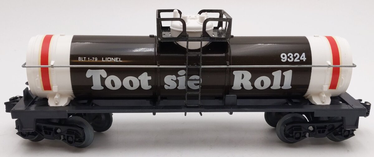 Lionel 6-9324 O Gauge Tootsie Roll Single Dome Tank Car EX/Box