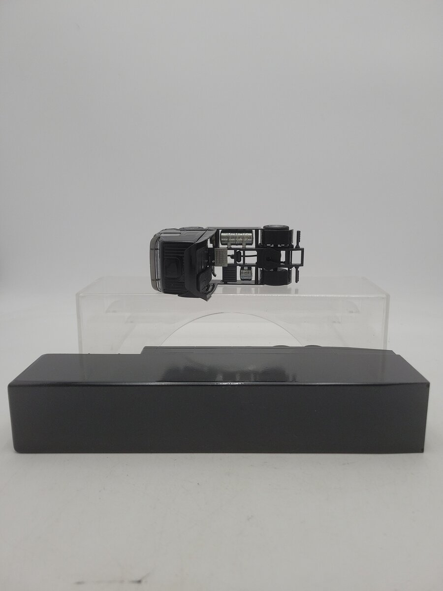 Conrad 4604-01 1:50 Scale Black Volvo FH12 Semi W/Van Body Die Cast Model EX/Box