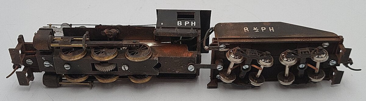 Mantua HO Scale BPH Steam Locomotive and Tender #8