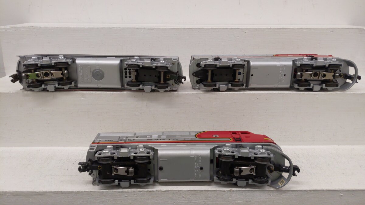 Lionel 2343 Vintage O Santa Fe F3 ABA Diesel Locomotive Set