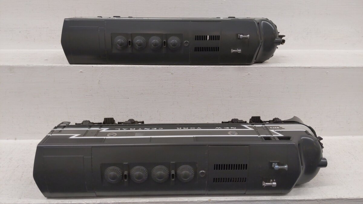 Lionel 6-8370 O Gauge New York Central F3-AB Diesel Locomotive #8370/8372 VG