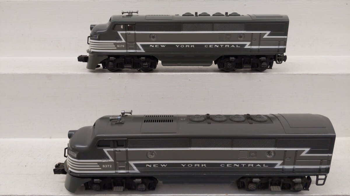 Lionel 6-8370 O Gauge New York Central F3-AB Diesel Locomotive #8370/8372 VG