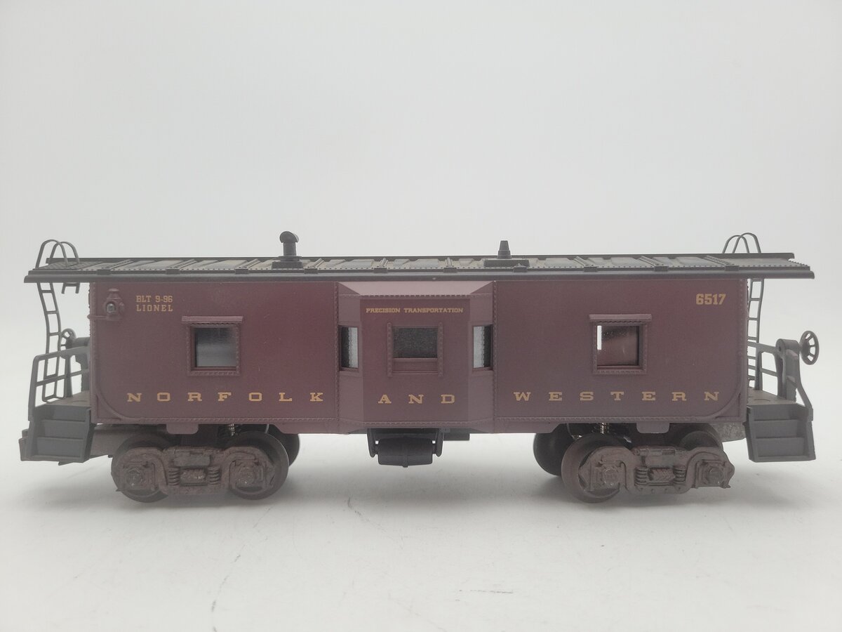 Lionel 6-19728 O Gauge Norfolk & Western Bay Window Caboose #6517 VG