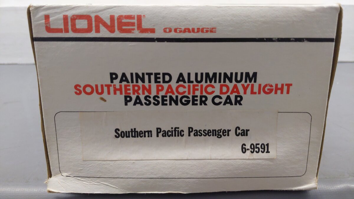 Lionel 6-9591 O Gauge Southern Pacific Daylight Aluminum Passenger Car EX/Box