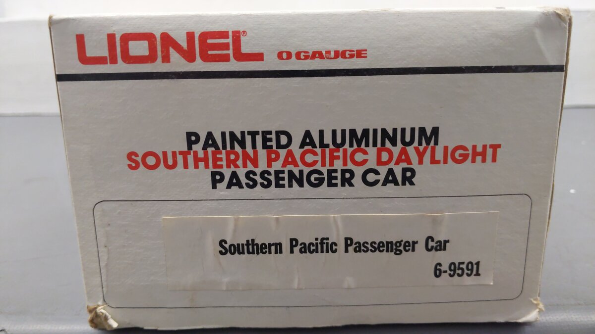 Lionel 6-9591 O Gauge Southern Pacific Daylight Aluminum Passenger Car EX/Box