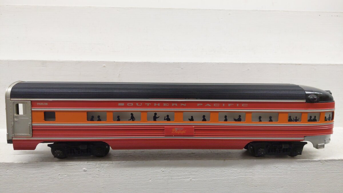 Lionel 6-7211 O Gauge Southern Pacific Daylight Aluminum Vista Dome Car EX/Box