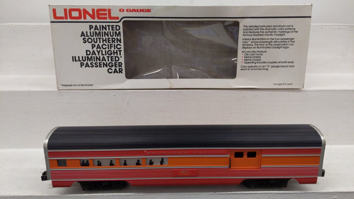 Lionel 6-9590 O Gauge Southern Pacific Daylight Illuminated Aluminum Combo Car EX/Box