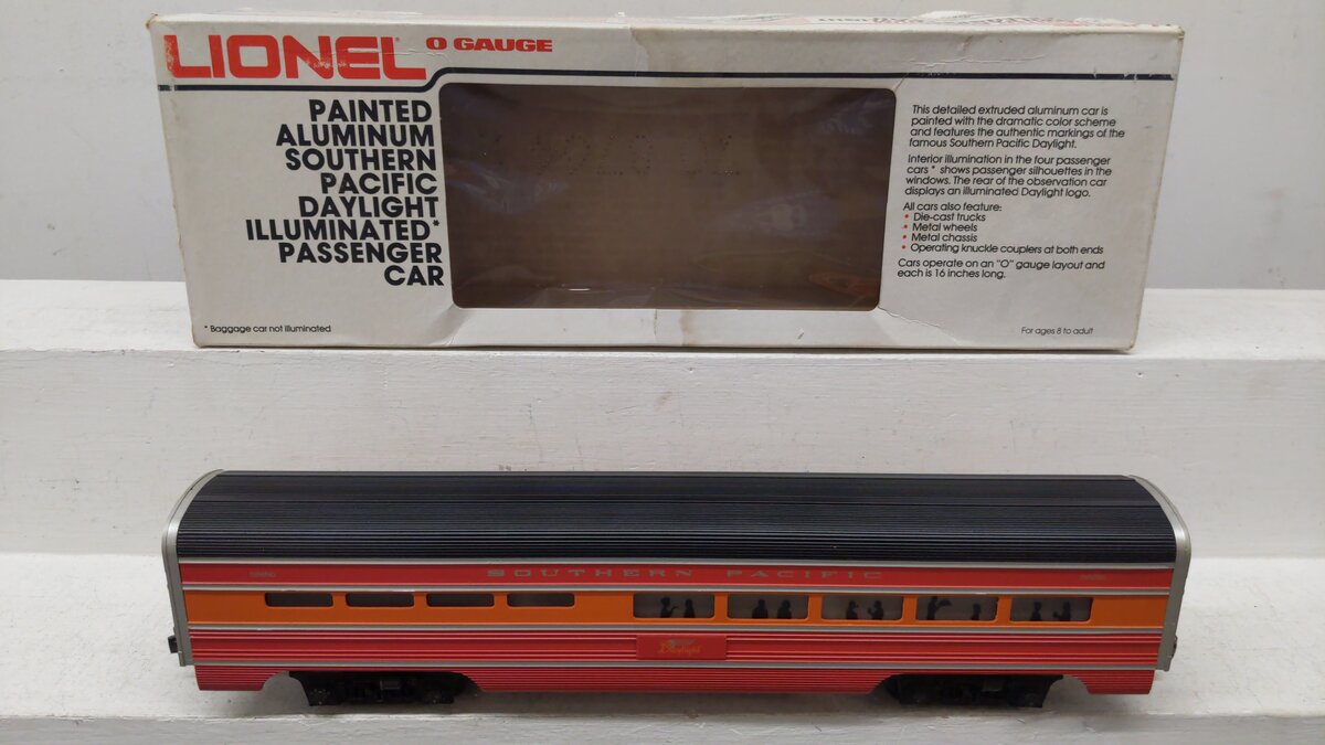 Lionel 6-7204 O Gauge Southern Pacific Daylight Aluminum Dining Car EX/Box